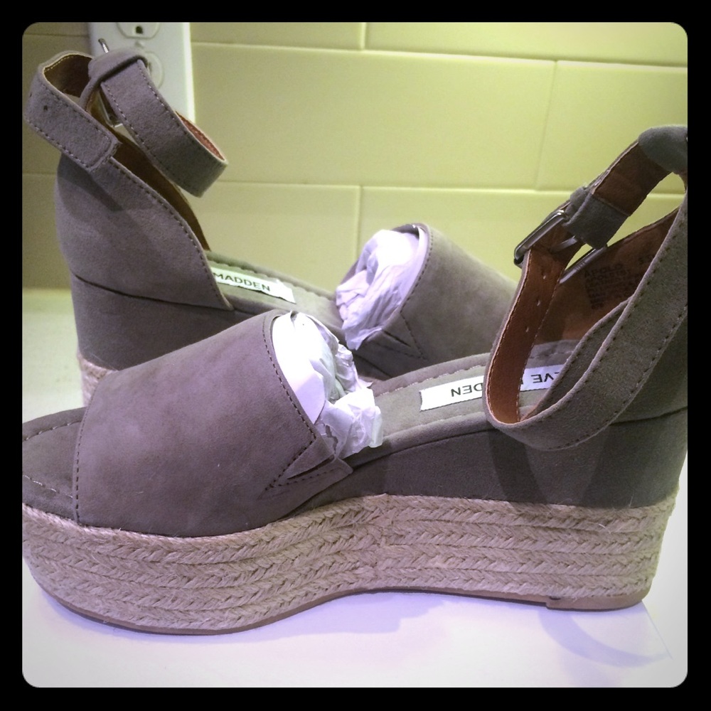 Steve Madden Wedge Sandals - new